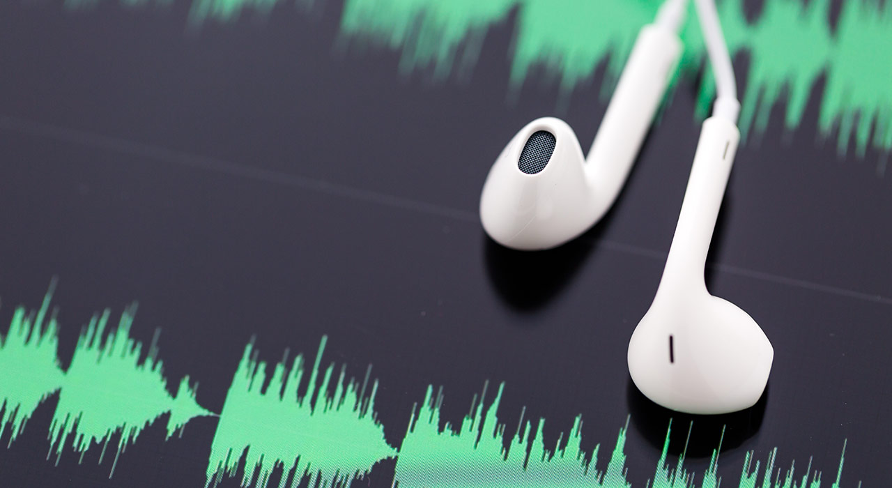 How to download free native-spoken podcasts & MP3s in almost any language